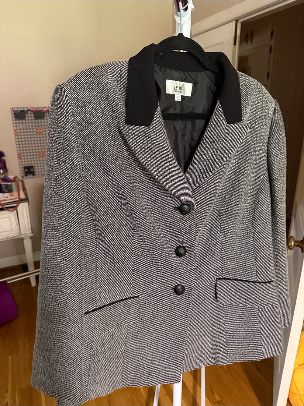 Le Suit Black and White Herringbone Blazer with Black Collar